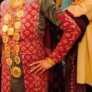 Only worn one time text 267-2371047